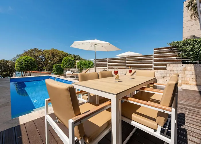Salvia Zadarvillas Петрчане